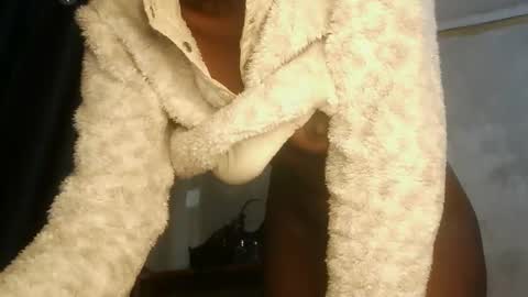 mona online show from March 29, 5:09 am