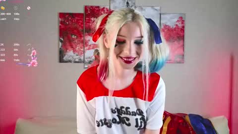 Mona online show from March 3, 5:09 pm