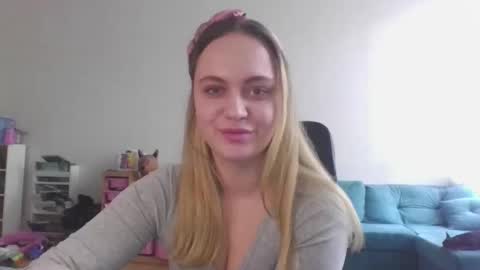 monarise online show from March 25, 11:28 am