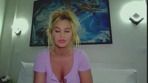 Monica online show from April 15, 3:10 am