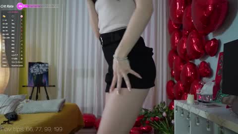 Snapshot of moni_carroll chatting on March 8, 3:35 pm Monia Help me get 20000 subscribers online show from March 8, 3:35 pm