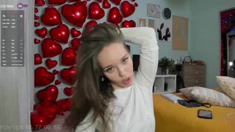 Snapshot of moni_carroll chatting on March 9, 3:49 pm Monia Help me get 20000 subscribers online show from March 9, 3:49 pm