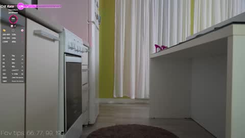 Snapshot of moni_carroll chatting on March 7, 3:39 pm Monia Help me get 20000 subscribers online show from March 7, 3:39 pm