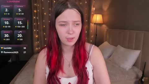 Snapshot of monica__queen chatting on October 18, 5:44 am Monica online show from October 18, 5:44 am
