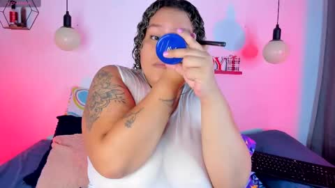 aleja      independent model       online show from March 4, 8:16 pm