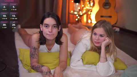 monica_law_ online show from November 16, 6:32 pm