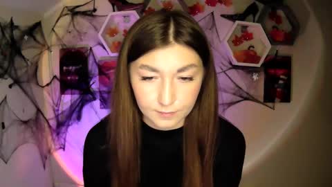 sweet girl and shine body online show from October 7, 11:39 am