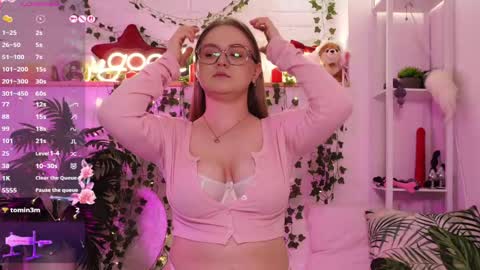 monicaasis online show from April 15, 6:22 pm