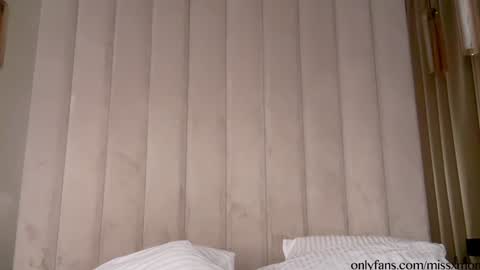 Alessia online show from December 2, 9:13 pm