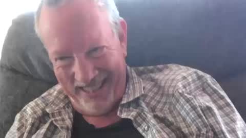 Monkee Dance online show from October 12, 8:32 pm