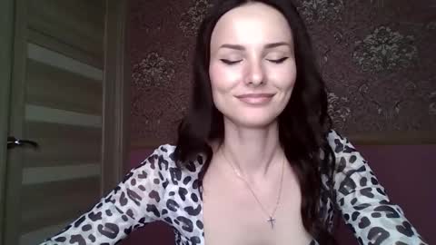 monparis_dream online show from October 25, 6:30 pm