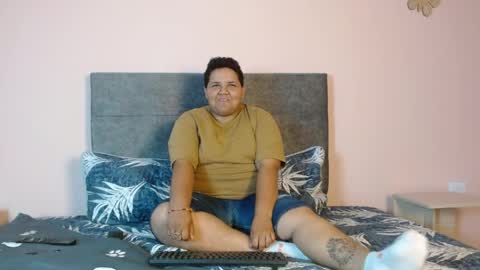 monserratthomson online show from March 28, 12:56 am