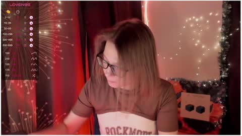 Roxy online show from December 7, 9:06 pm