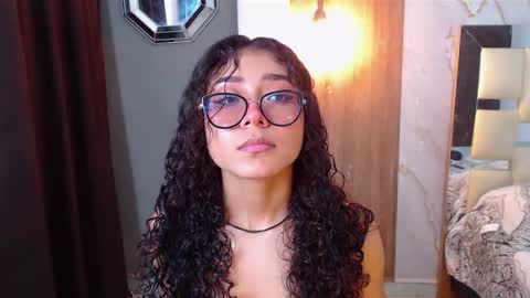 moon_and_fire_ online show from February 5, 6:28 am