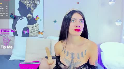 Moon online show from April 9, 9:31 pm