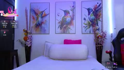 Moon online show from February 20, 7:38 pm