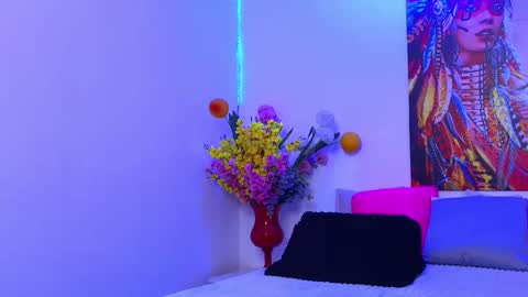 Moon online show from September 9, 7:58 pm