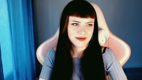 sophie  online show from May 8, 6:02 pm