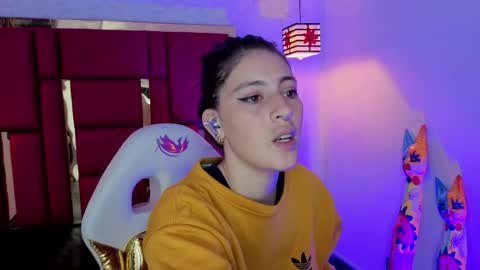 Winy online show from April 2, 12:45 pm