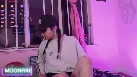 Nicky  online show from March 5, 5:50 am