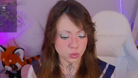 Erica online show from May 8, 10:10 am