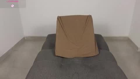 Moon Woman online show from October 6, 7:15 am