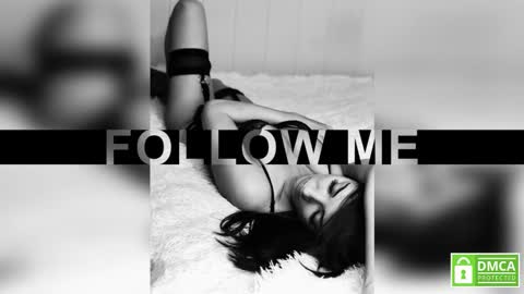 Snapshot of moorekatty chatting on October 4, 2:48 pm Please call my Kattypvt 60 tk in minut open Free Lovense control in pvt online show from October 4, 2:48 pm