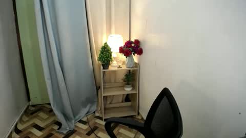 morenagirlxx online show from November 29, 5:37 am