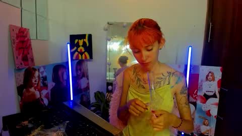 Snapshot of morgaan_19 chatting on October 25, 2:28 pm Megaan Castillo online show from October 25, 2:28 pm
