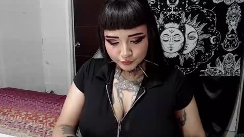 Snapshot of morganmoon1 chatting on October 12, 10:55 pm Morgan Moon online show from October 12, 10:55 pm
