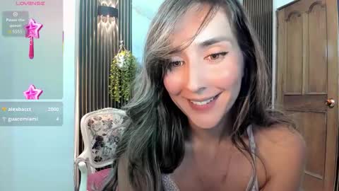 Moriah online show from January 12, 1:23 am