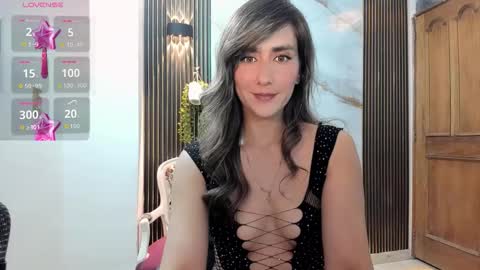 Moriah online show from November 17, 1:30 am