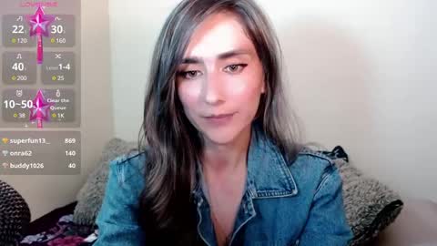 Snapshot of moriahhoe chatting on February 21, 10:37 pm Moriah online show from February 21, 10:37 pm