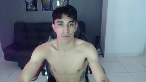 santii online show from February 14, 6:05 am