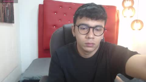 Mou Fly online show from October 24, 12:06 pm