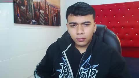 Mou Fly online show from November 10, 12:52 pm