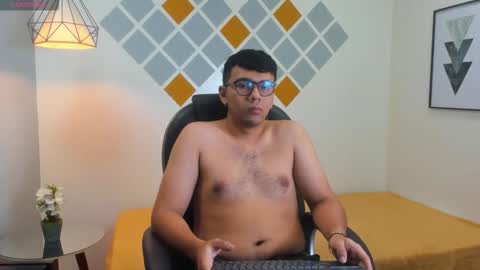 Mou Fly online show from October 9, 11:48 am