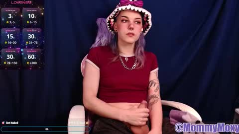 Moxy online show from February 16, 6:43 pm