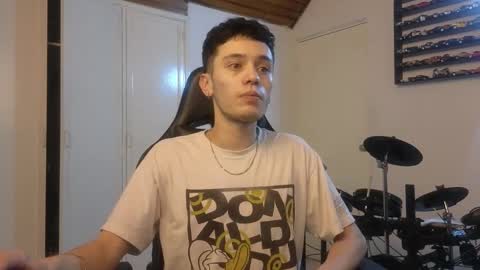 Snapshot of mr_andresr chatting on September 23, 1:21 am Andy online show from September 23, 1:21 am