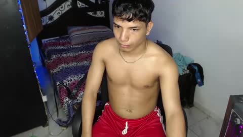 Snapshot of mr_cock_28 chatting on January 29, 11:35 pm mr_cock_28 online show from January 29, 11:35 pm