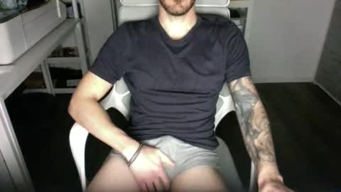 mr_gi89 online show from April 13, 8:57 pm