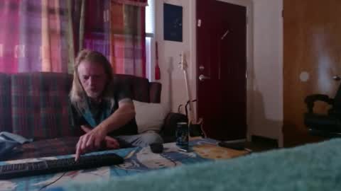 mr_happy12 online show from September 8, 10:53 pm