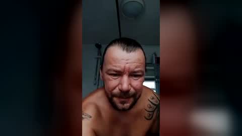 mr_i_ online show from July 25, 9:51 am