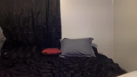 whateveryouwant online show from December 28, 12:45 pm