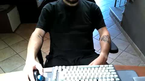 Snapshot of mr_kaa chatting on September 21, 1:26 pm mr_kaa online show from September 21, 1:26 pm