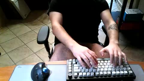 Snapshot of mr_kaa chatting on February 12, 7:34 am mr_kaa online show from February 12, 7:34 am