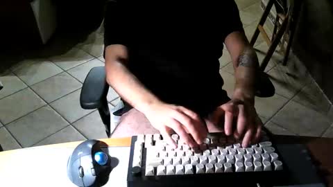 Snapshot of mr_kaa chatting on October 29, 2:24 am mr_kaa online show from October 29, 2:24 am