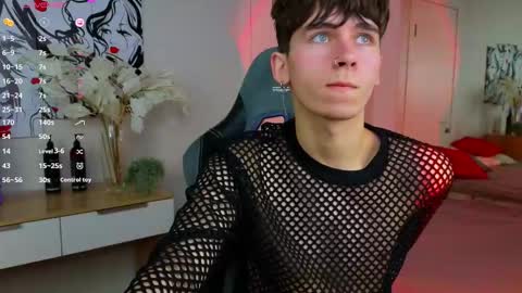 Kris online show from January 30, 9:36 pm