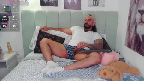Snapshot of mr_maik22 chatting on September 10, 2:45 am mr_maik22 online show from September 10, 2:45 am