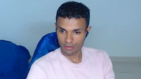 Max online show from March 25, 1:23 am